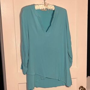 Soft Surroundings Teal V-Neck Tunic fits a size 6